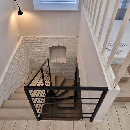 Чорно -Білий Люкс В Центрі Apartment Лвив Екстериор снимка